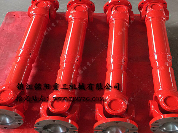 新式整體叉頭式萬向聯(lián)軸器是冶金、軋鋼等機(jī)械設(shè)備的優(yōu)選傳動(dòng)件-萬向聯(lián)軸器